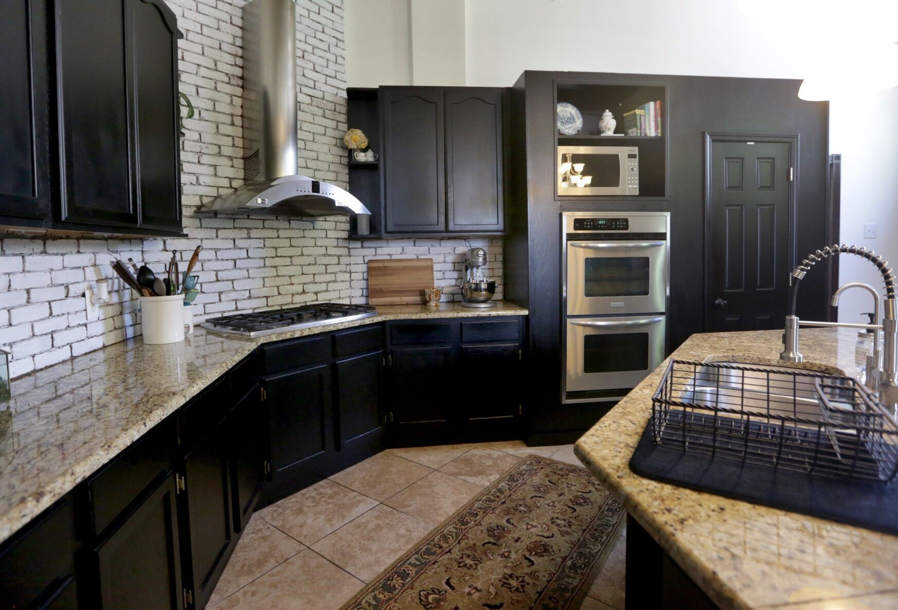At Home with Keri Morgan and Steve Schmidt in Tower Grove